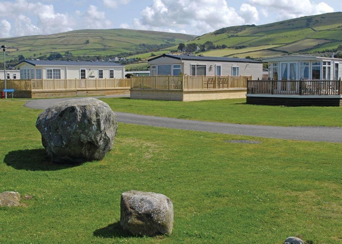 Sunbeach Holiday Park Hotel Llwyngwril Exterior photo